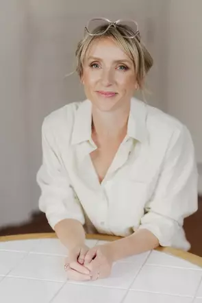 Elizabeth McNally, Medicine Hat, Real Estate Agent